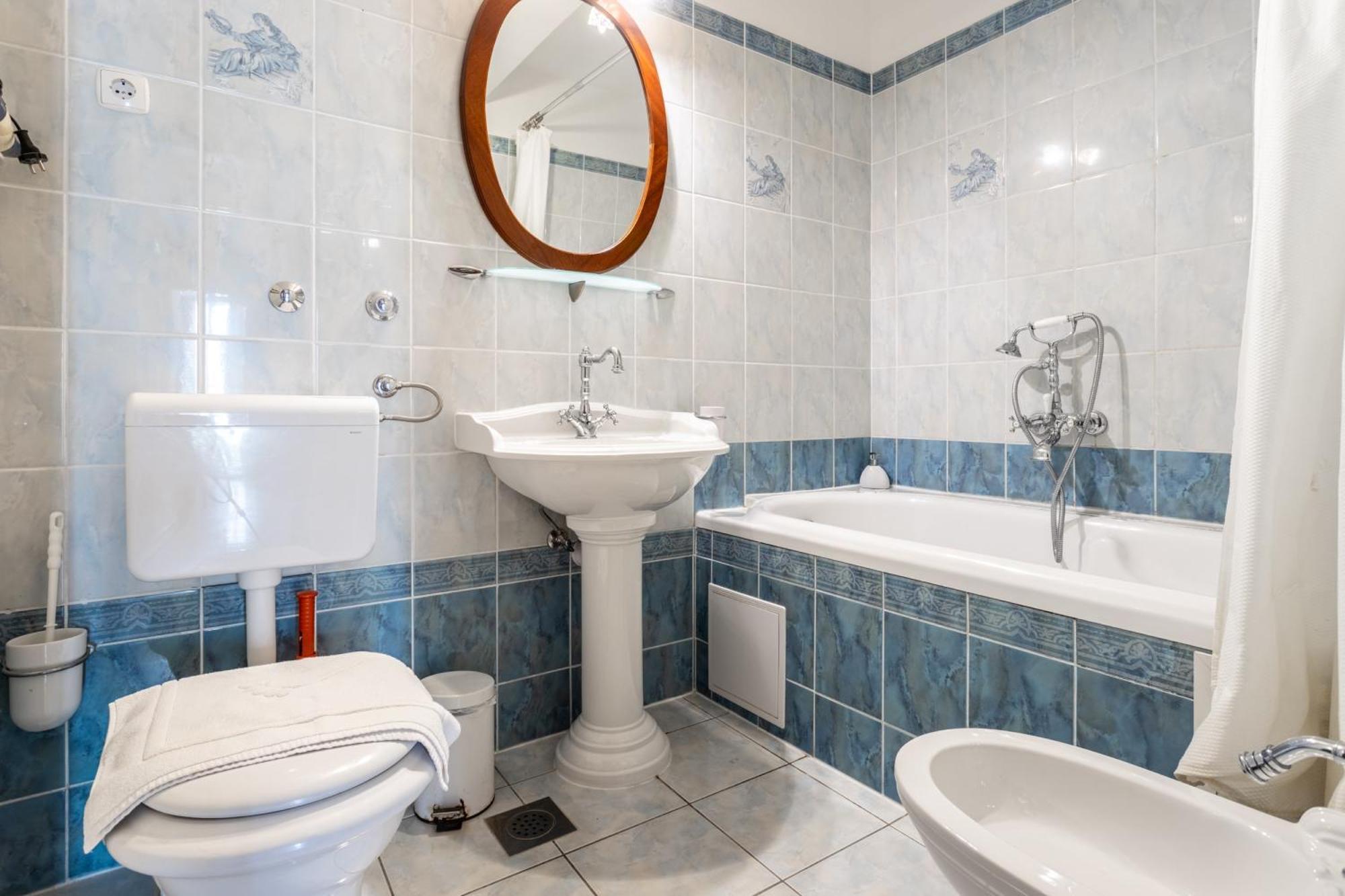 Villa Violeta With The Sea View, 3 Min Walk To The Beach Split Exterior photo